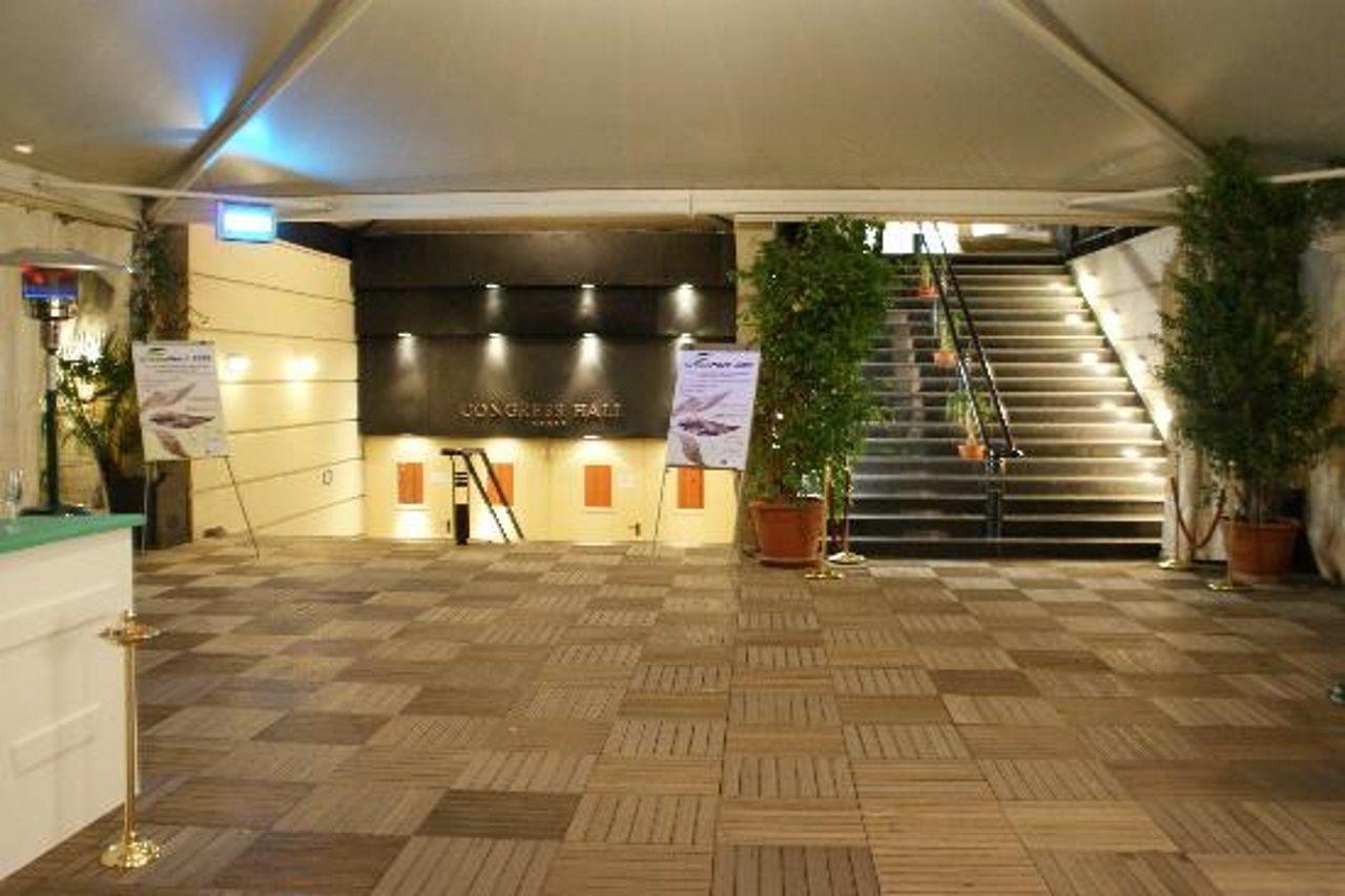 Ramada By Wyndham