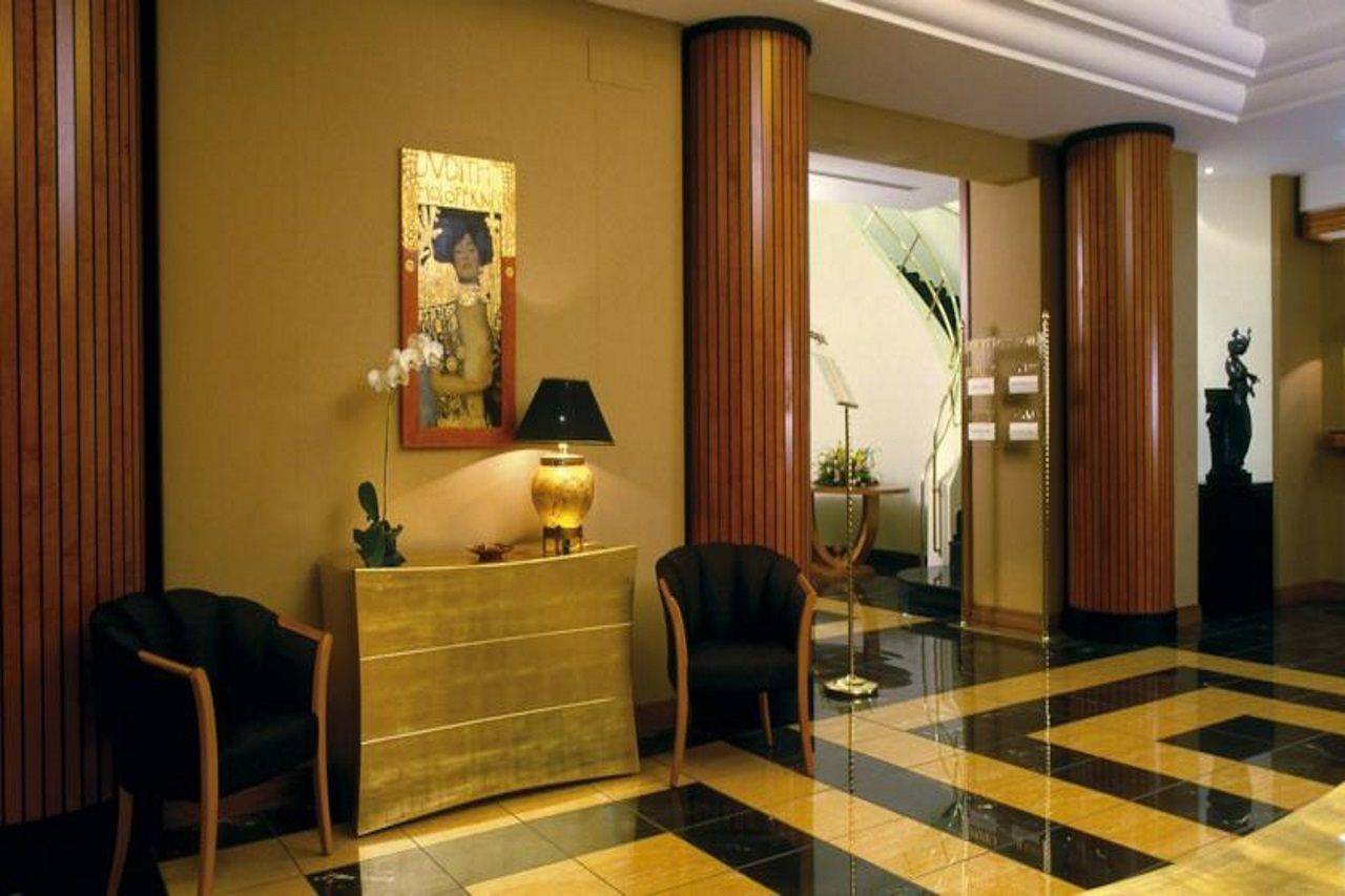 Ramada By Wyndham Naples