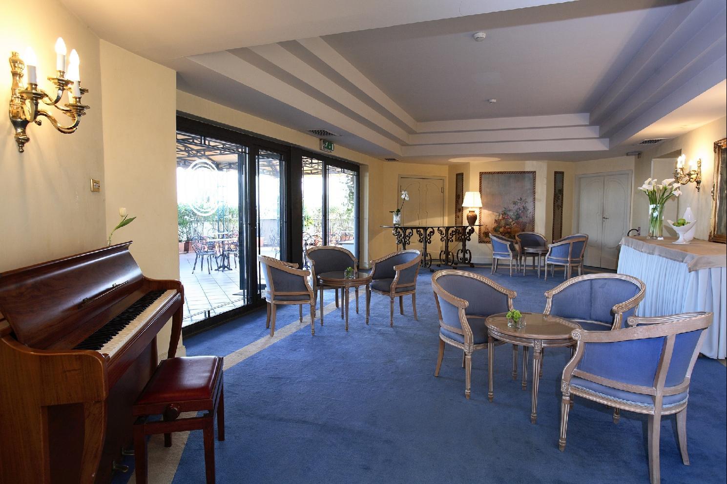 Hotel Starhotels Terminus Naples