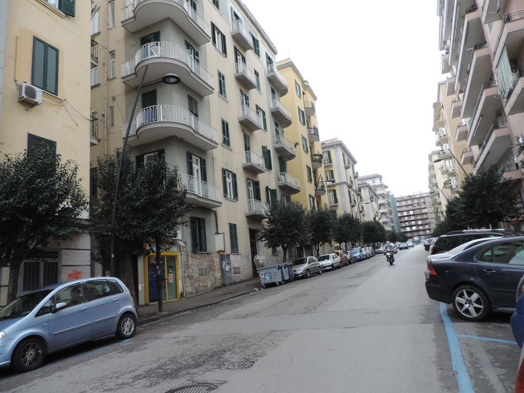 Sinfonia Di * Naples