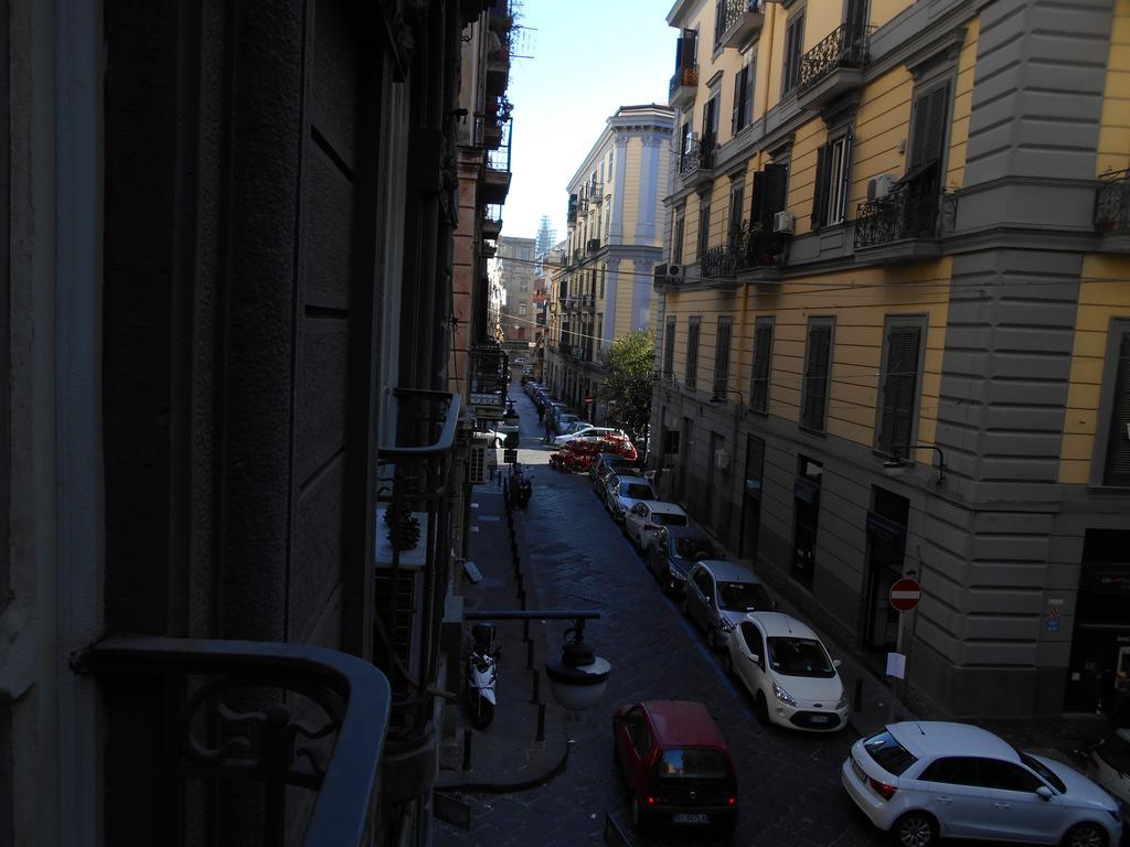 Nana Group - Restaurant And Budget Apartments On The Street Of Museums Apartment Naples