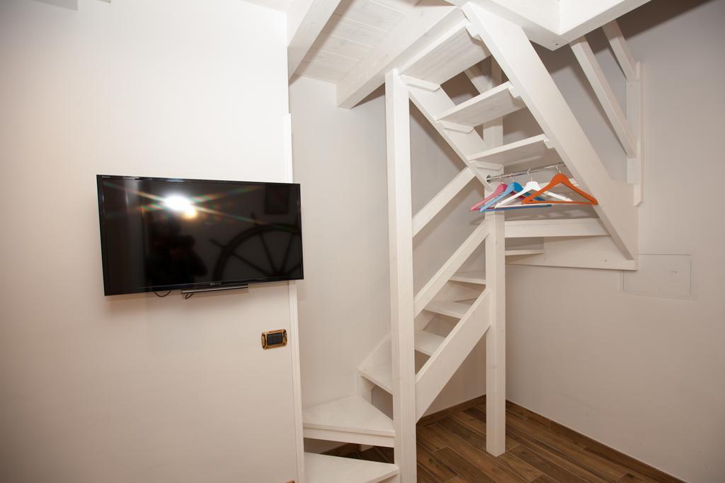 Ausonia Guest house