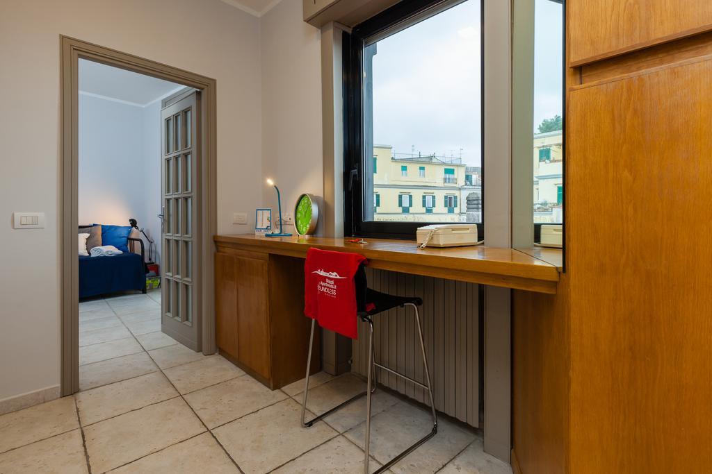 Bright Rooftop By Napoliapartments *