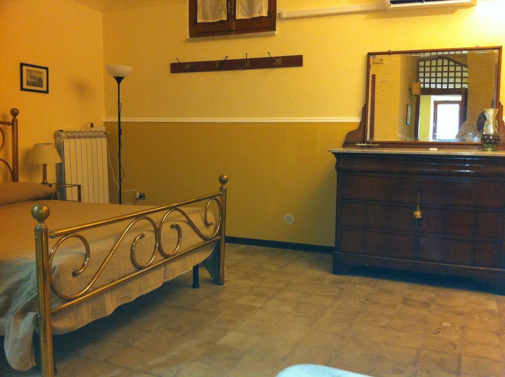 Amedeo * Naples