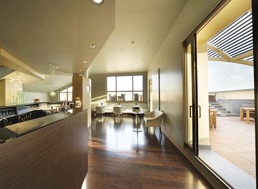 Una Hotels Napoli 4*