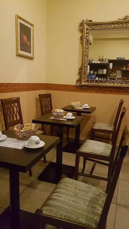 Bed & Breakfast Napoli Centrale 3*