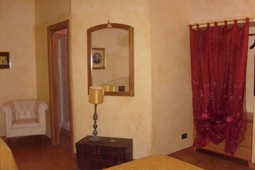 Carolina Plebiscito R. Naples