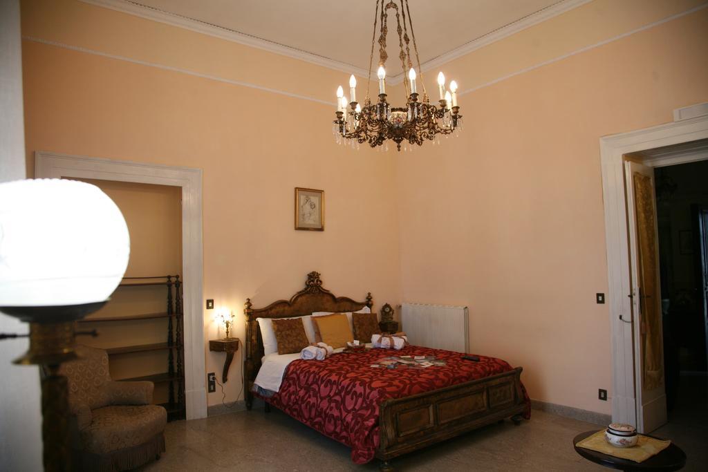 Retro Bed & Breakfast