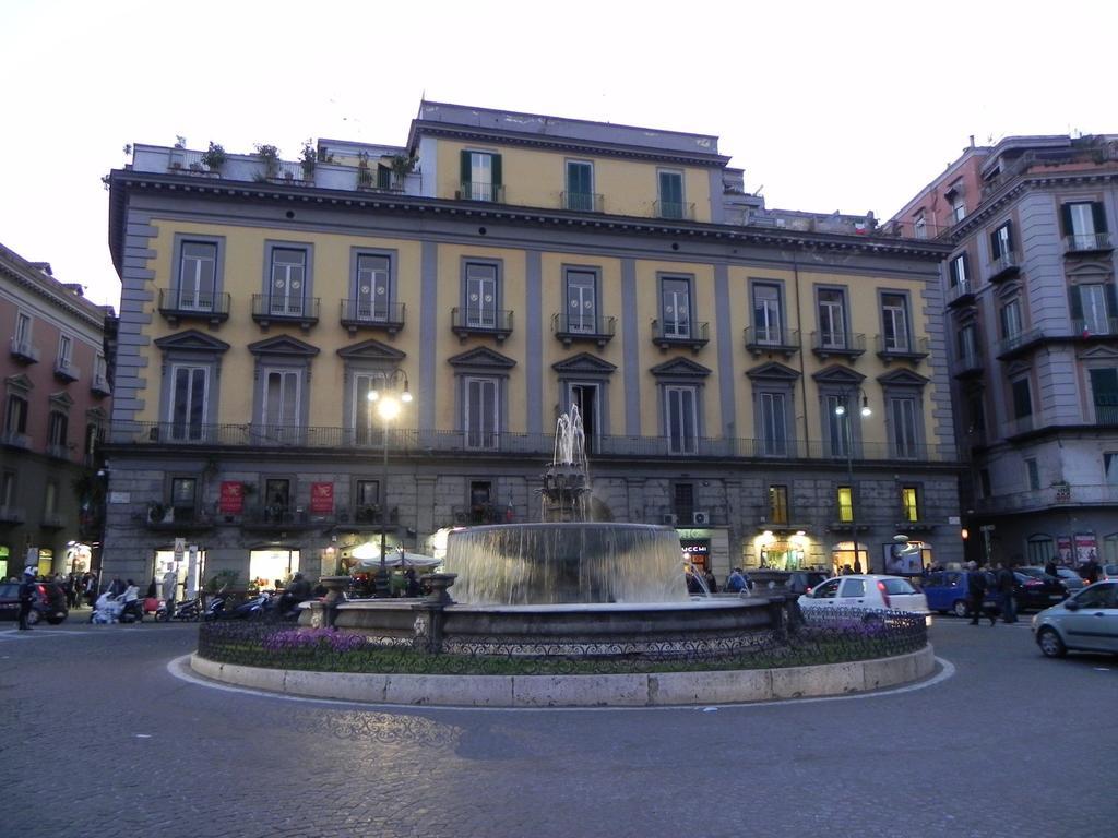 Palazzo Satriano 3* Naples
