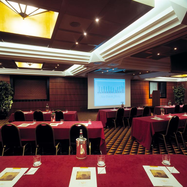 Ramada By Wyndham Hotel Naples