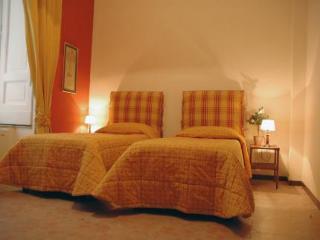Napolimia Boutique