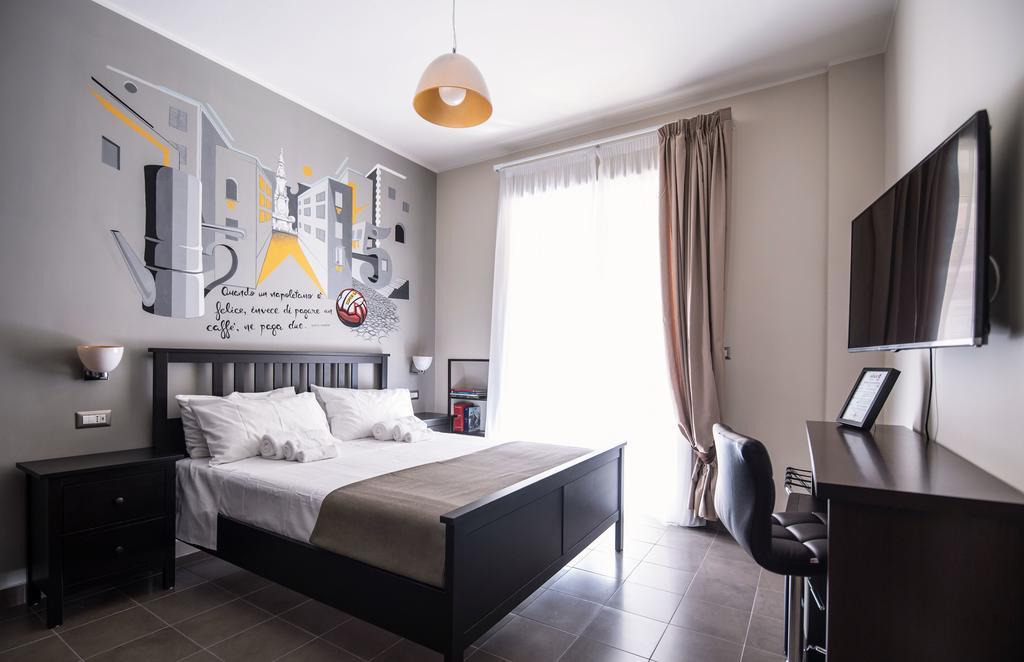 Bed & Breakfast Via Toledo 156 Naples