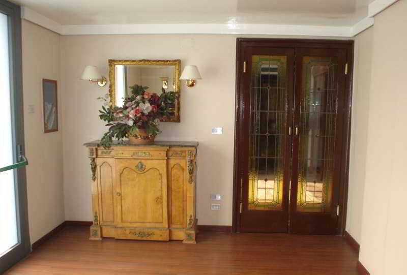 Hotel B&B Hotel Napoli 3*