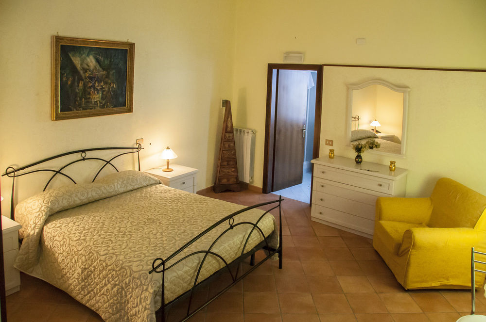 Confalone Aparthotel 2*