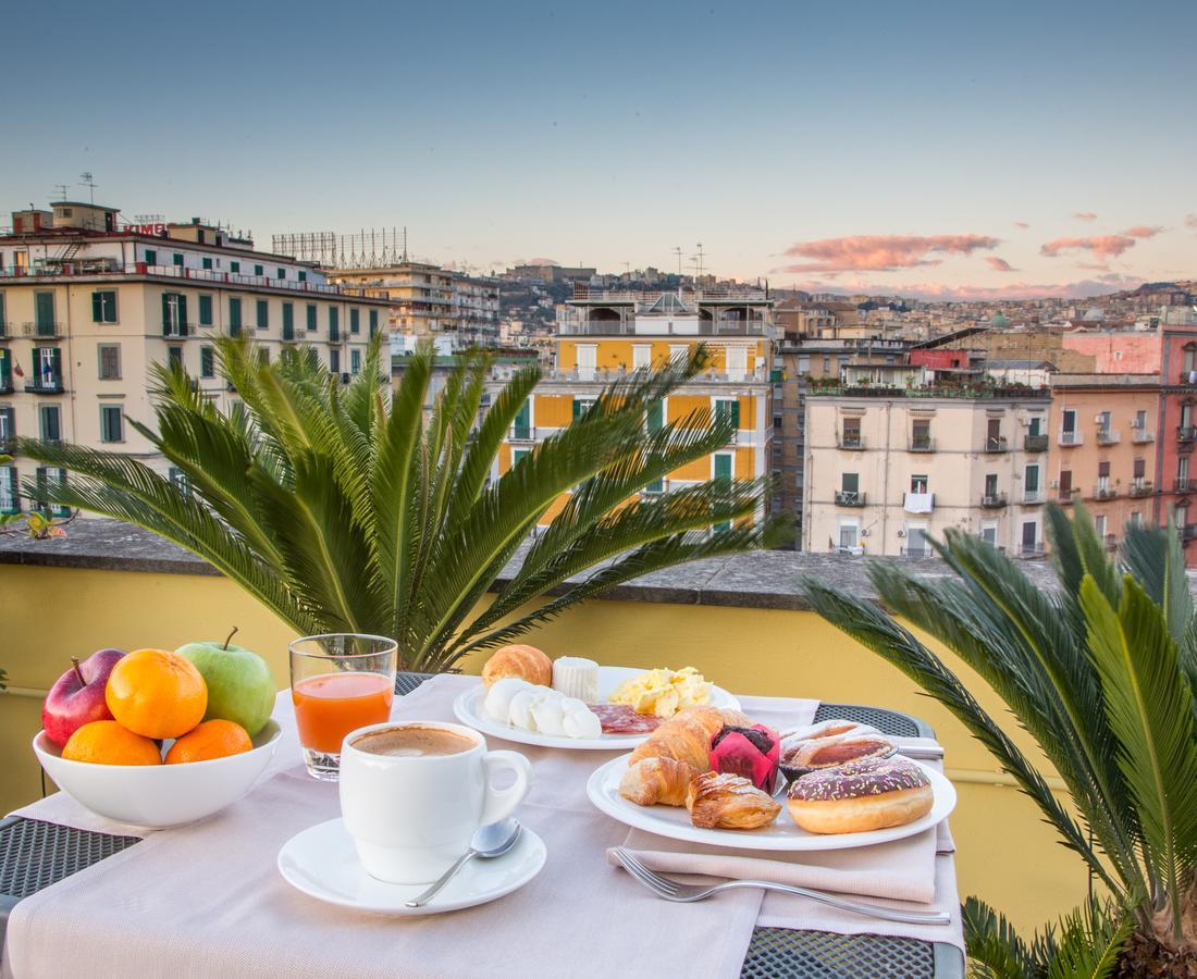 Western Plaza 4* Naples