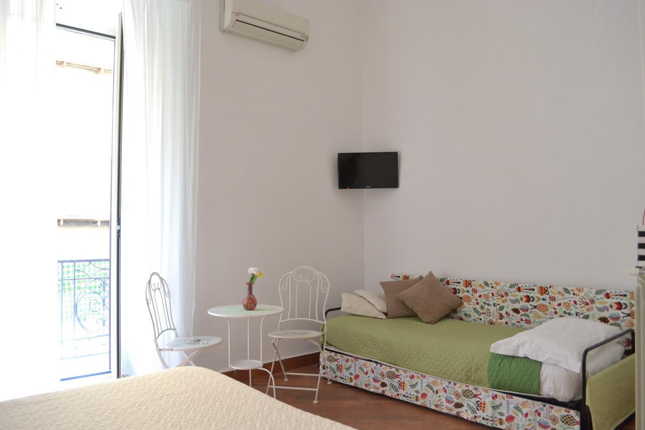 Le Stanze Di Dolly Bed & Breakfast Naples