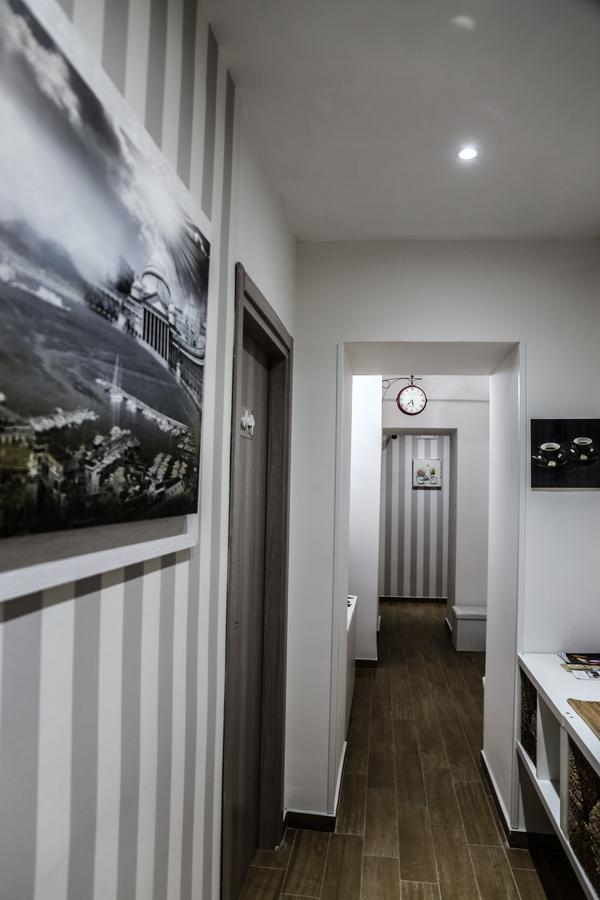 Caracciolo 109 Bed & Breakfast 2*