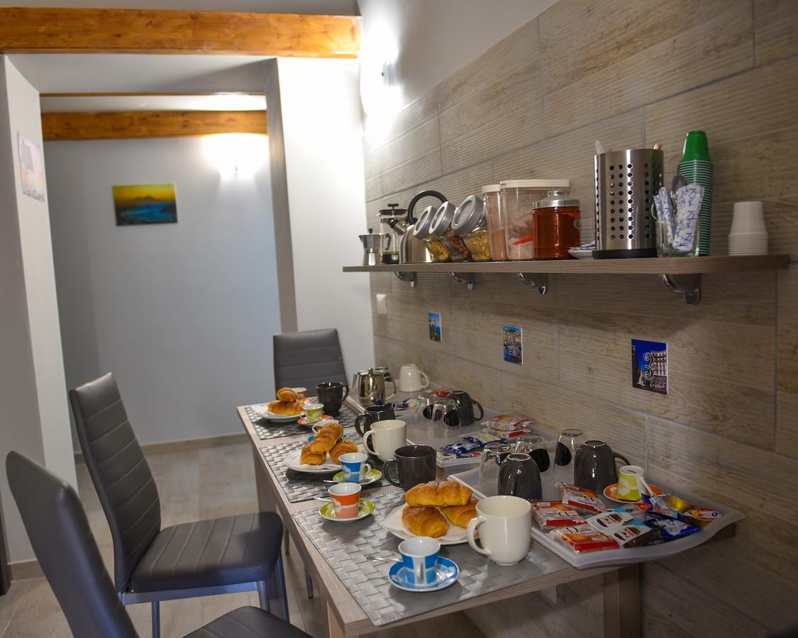 Famigi Bed & Breakfast Naples
