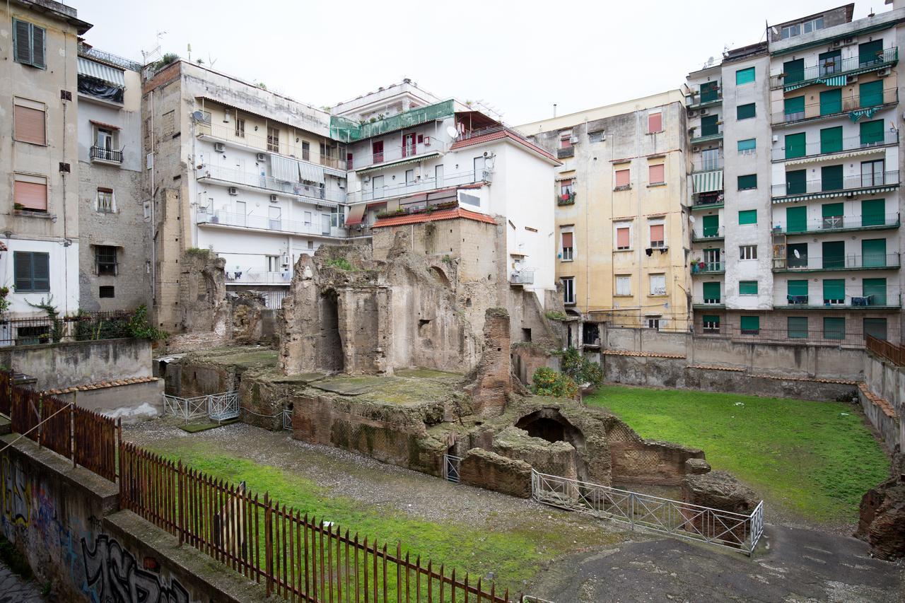 Musto & 2* Naples