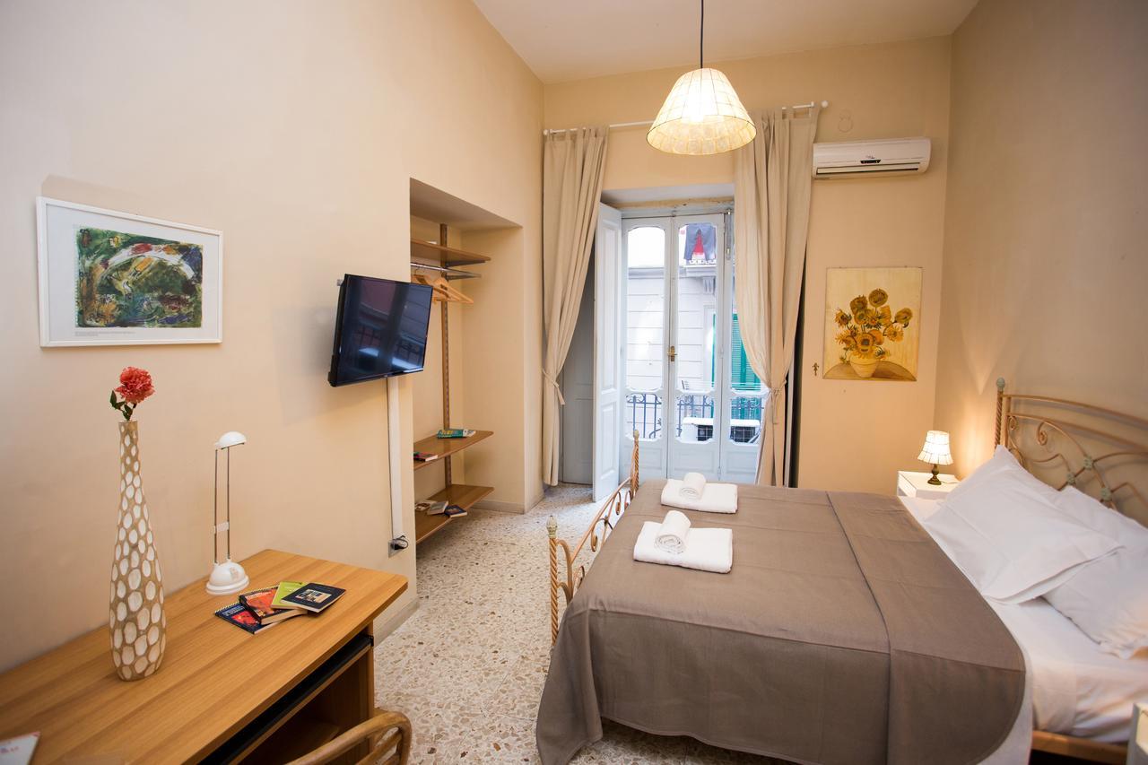 Nana Group - Restaurant And Budget Apartments On The Street Of Museums *