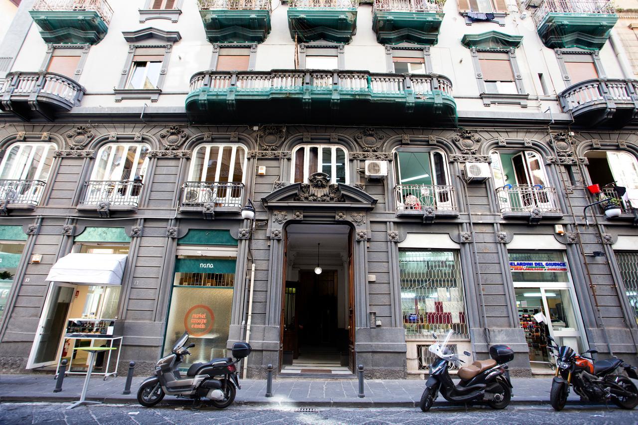 Nana Group - Restaurant And Budget Apartments On The Street Of Museums * Naples