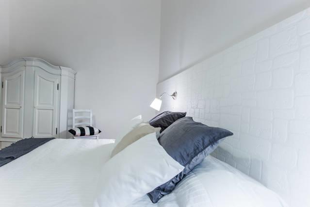 Chiaia House Bed & Breakfast Naples