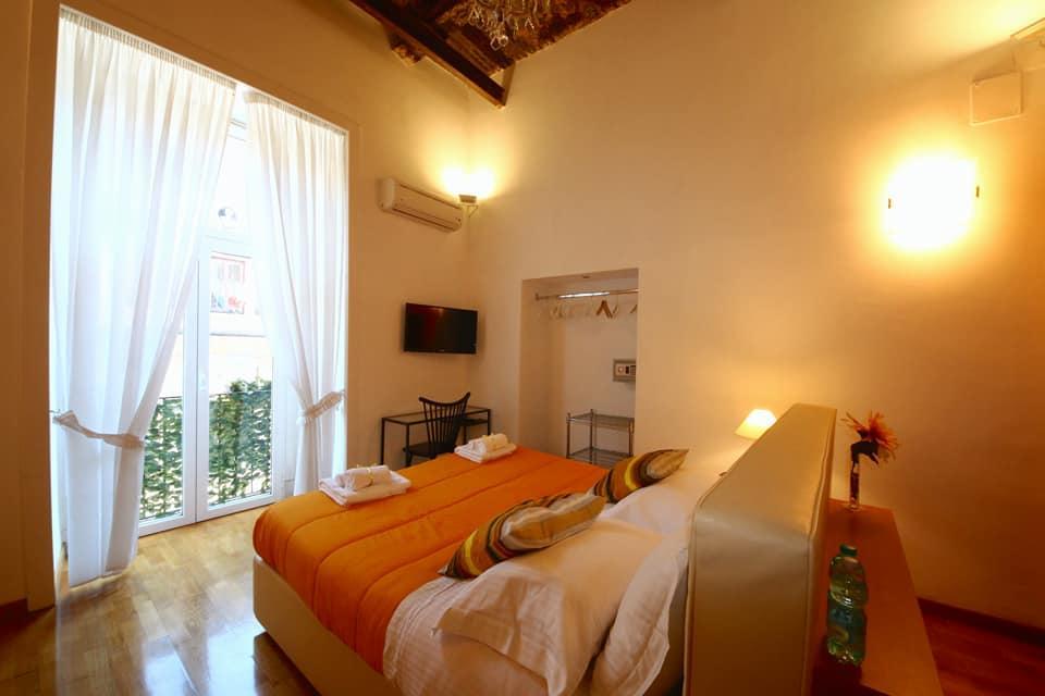 Talismano Luxury Rooms & Apartments 2* Naples