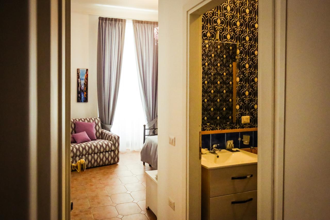 Napolimia Boutique 4* Naples