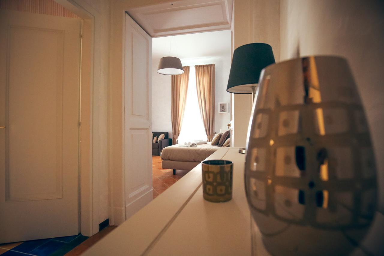 Napolimia Boutique