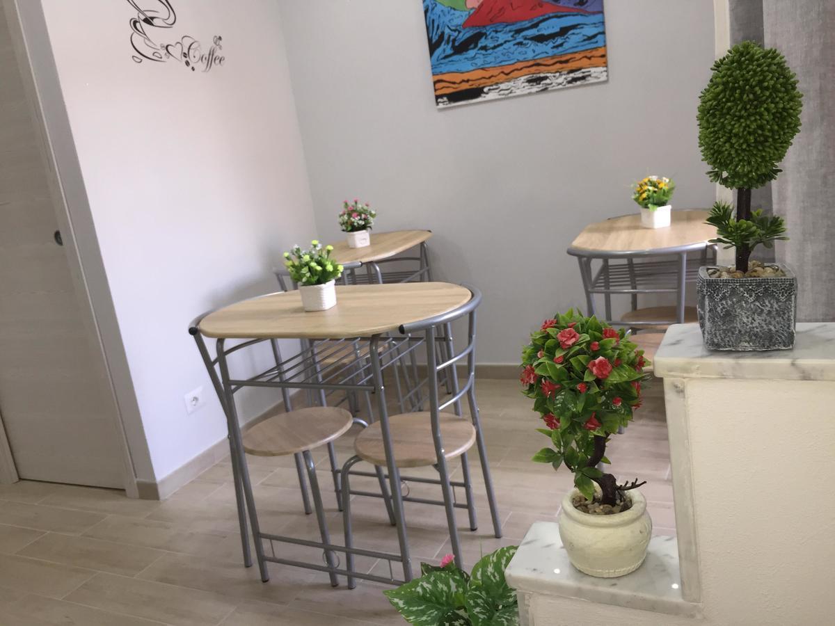 Dell'arco Naples