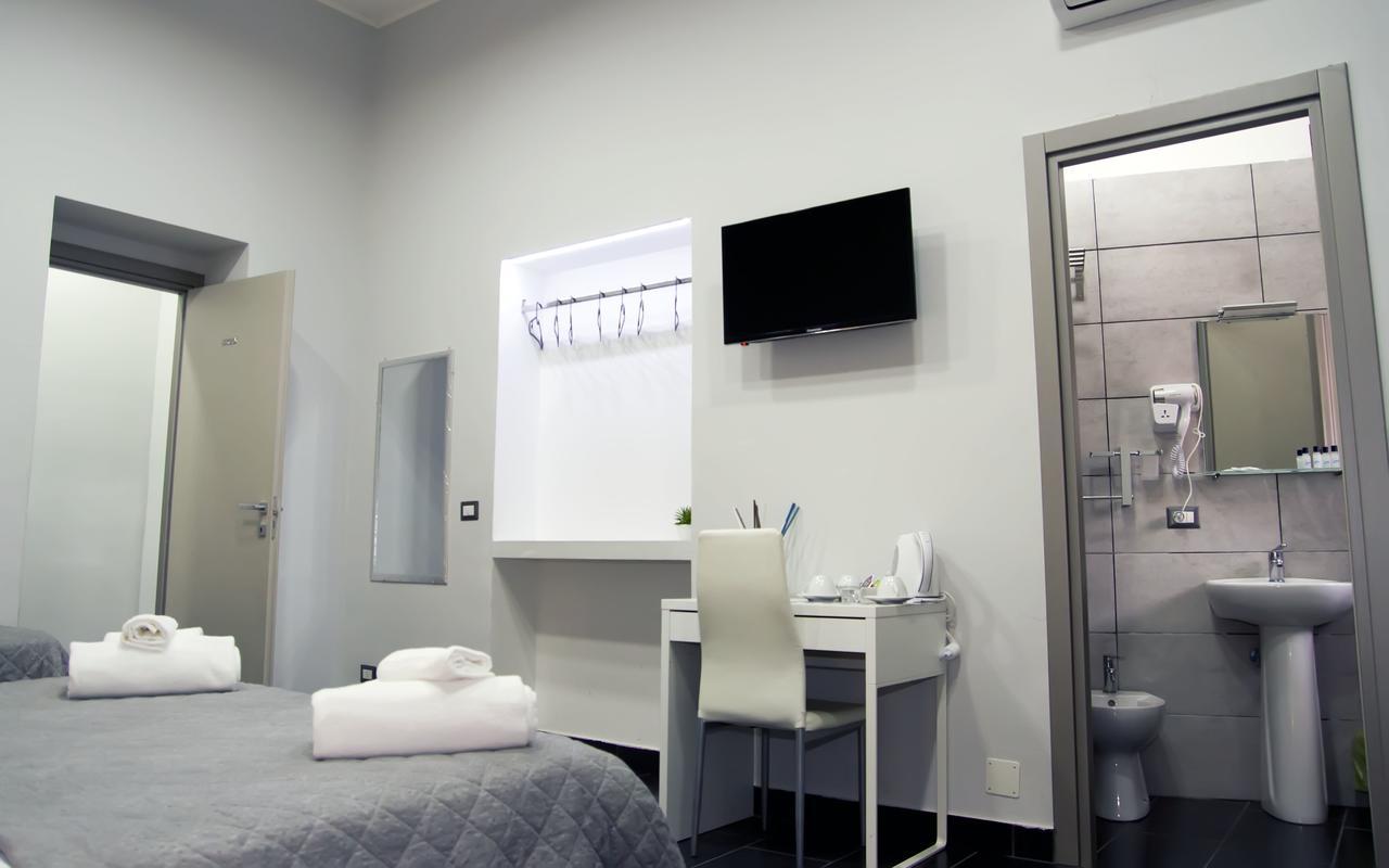 Binario 1 Bed & Breakfast Naples