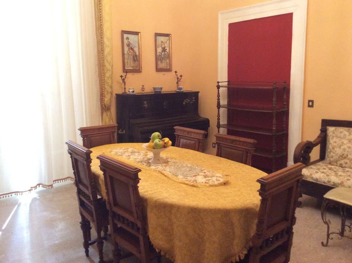 Bed & Breakfast Retro Naples