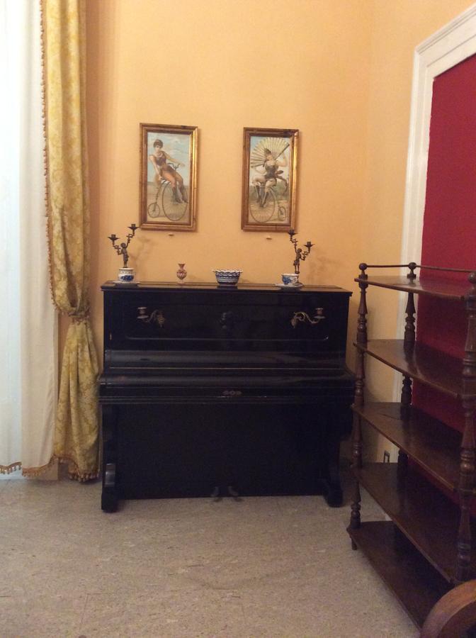 Bed & Breakfast Retro Naples