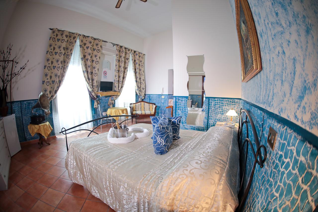 Confalone Aparthotel Naples