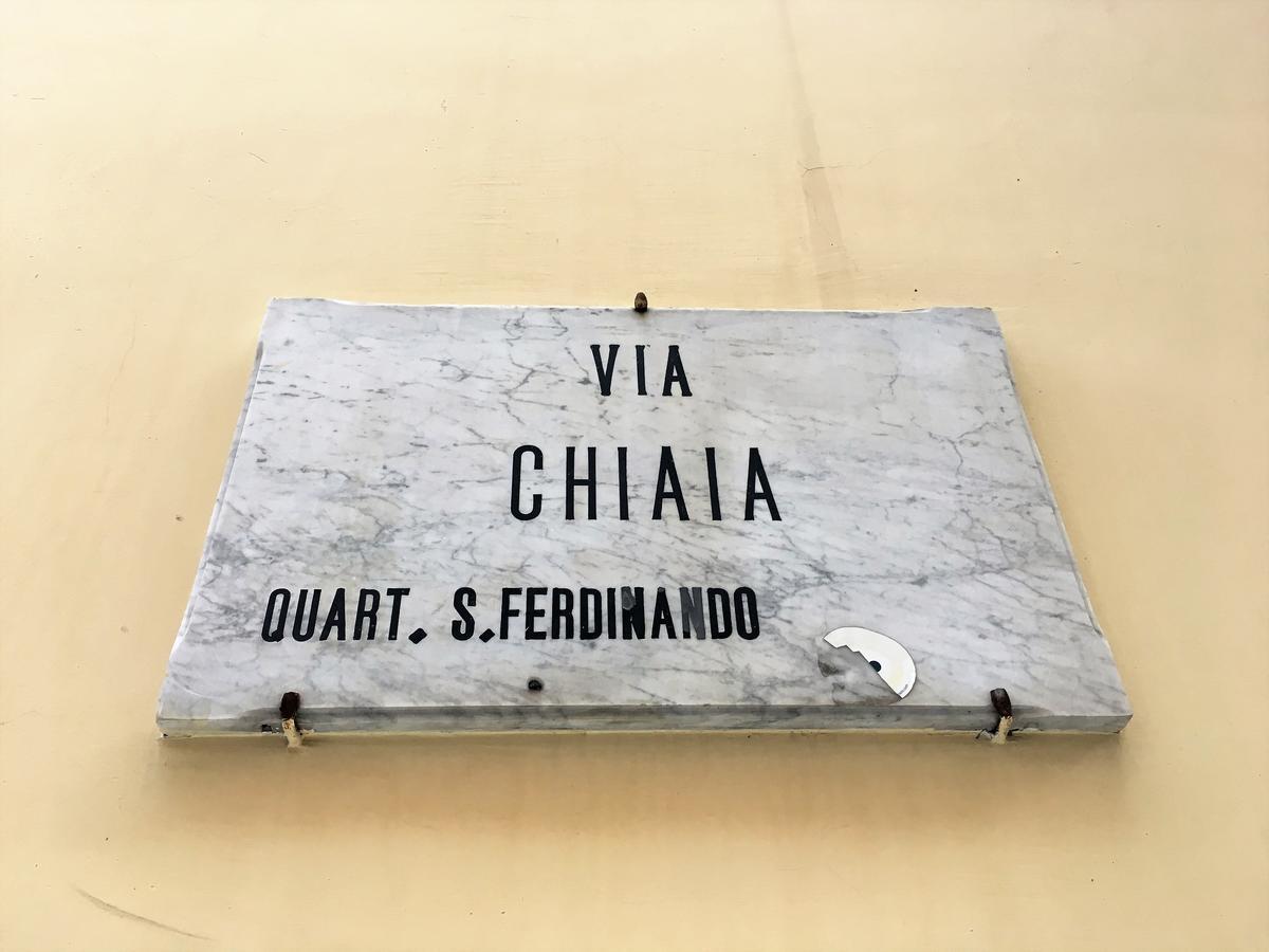 Medusa Chiaia 164 *