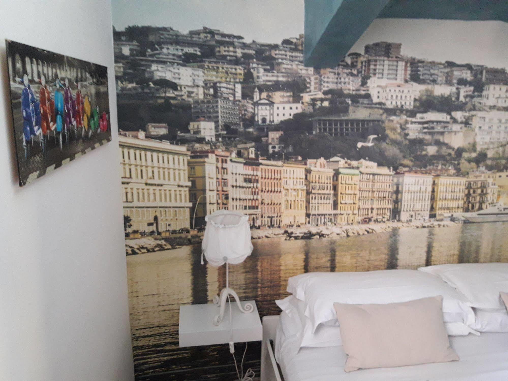 Palazzo Satriano 3* Naples