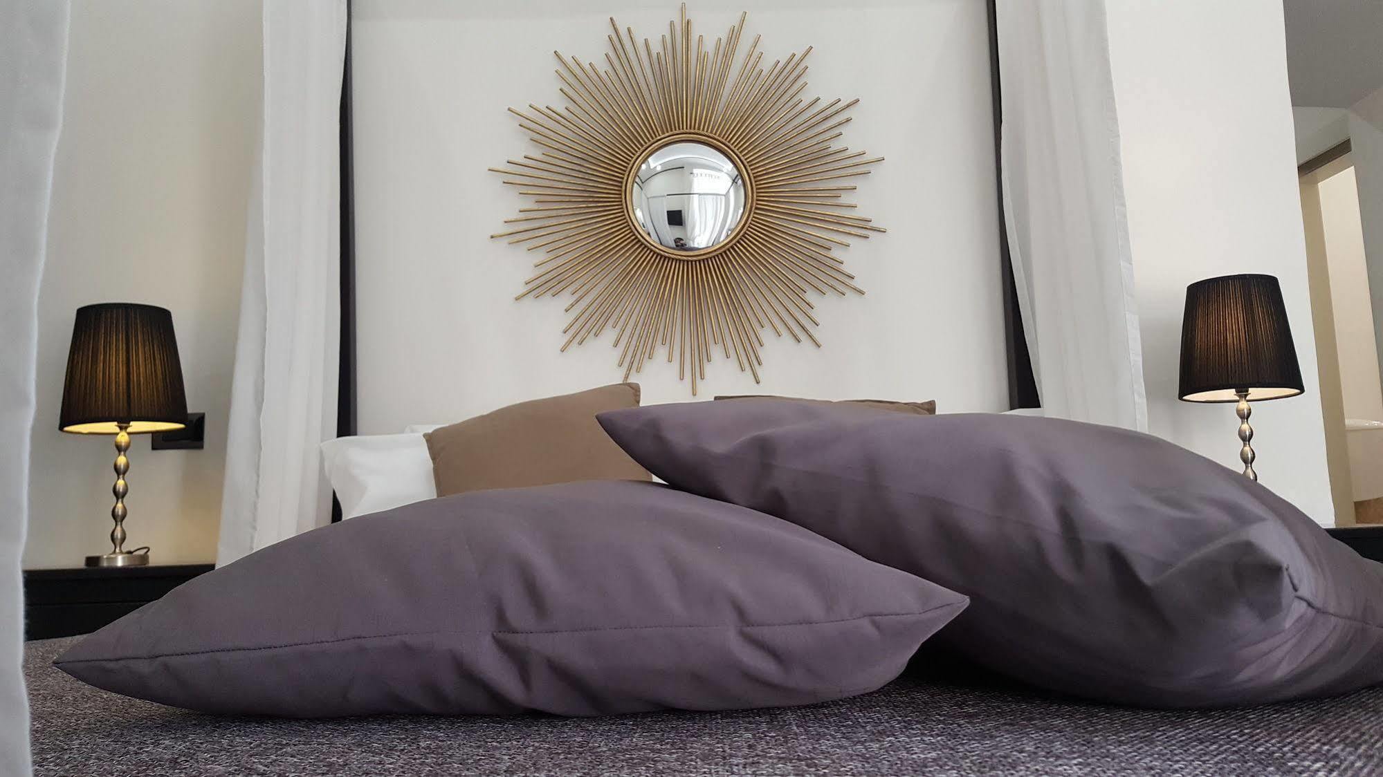 Palazzo Satriano 3* Naples