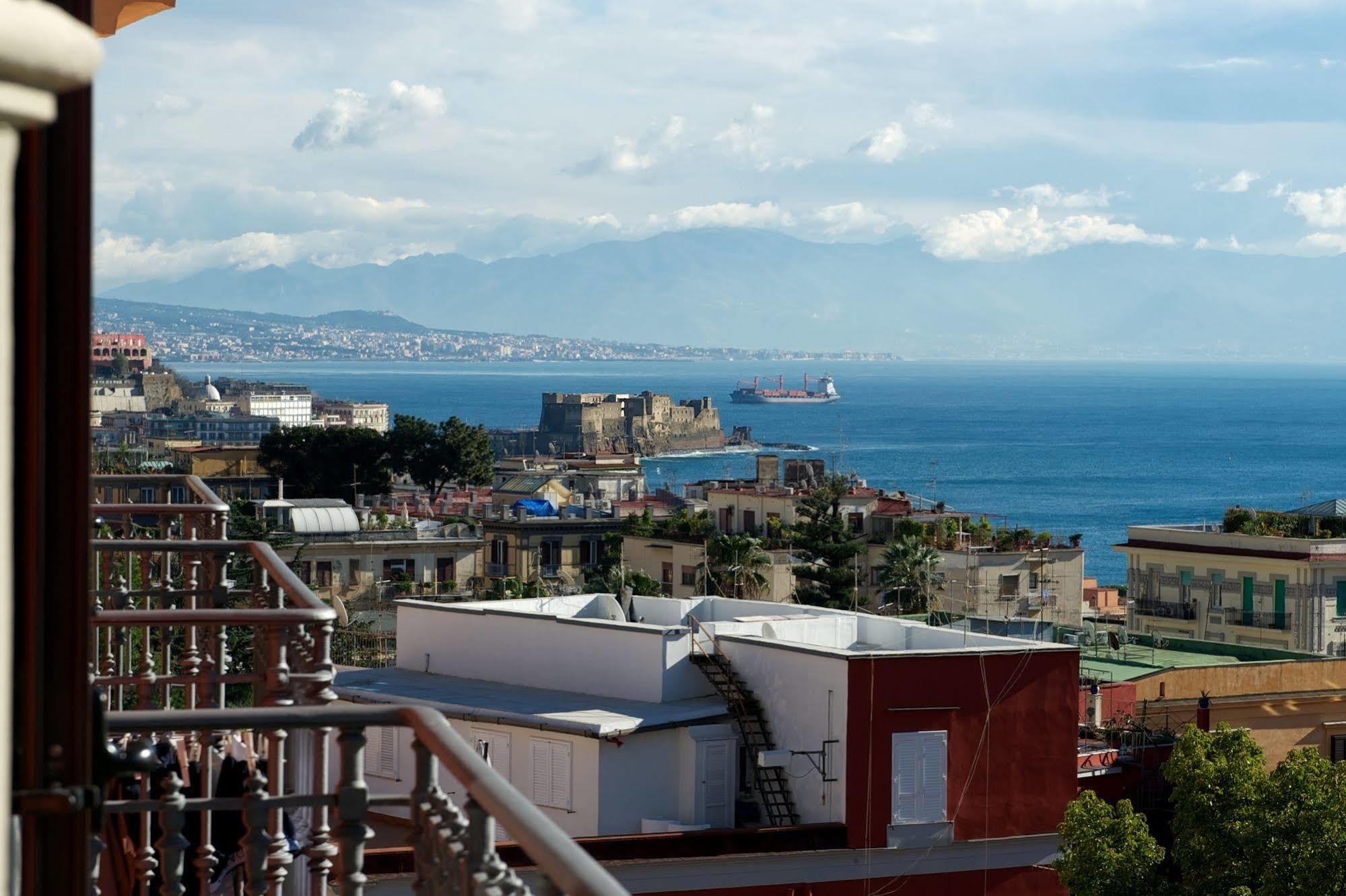 Napolicentro Mare - Sea View & Bed & Breakfast Naples