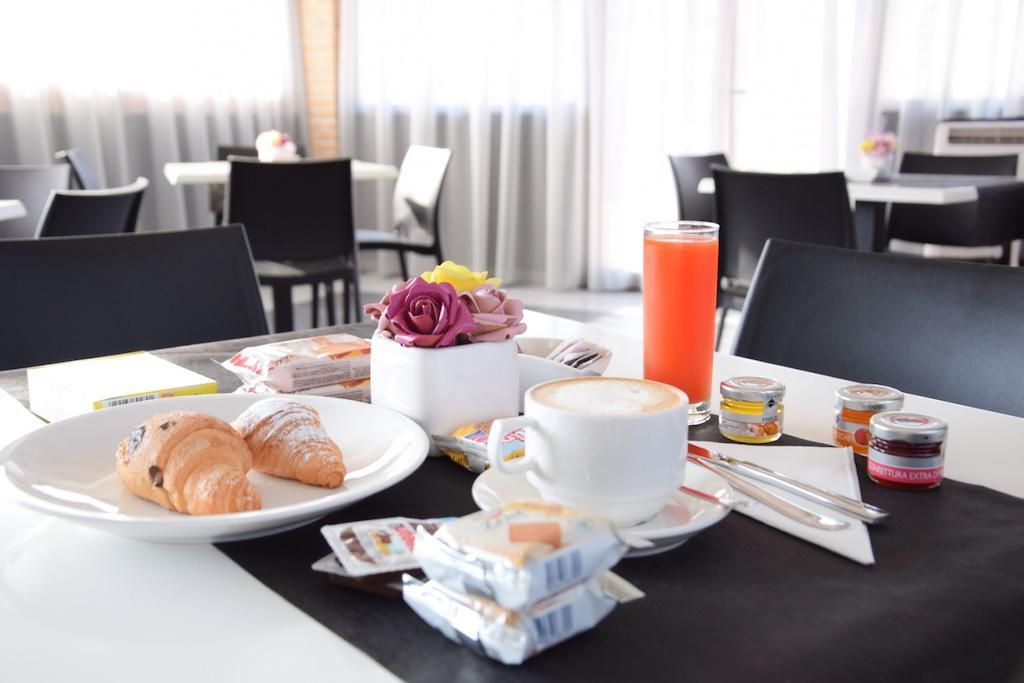 Fly Boutique Hotel 3*