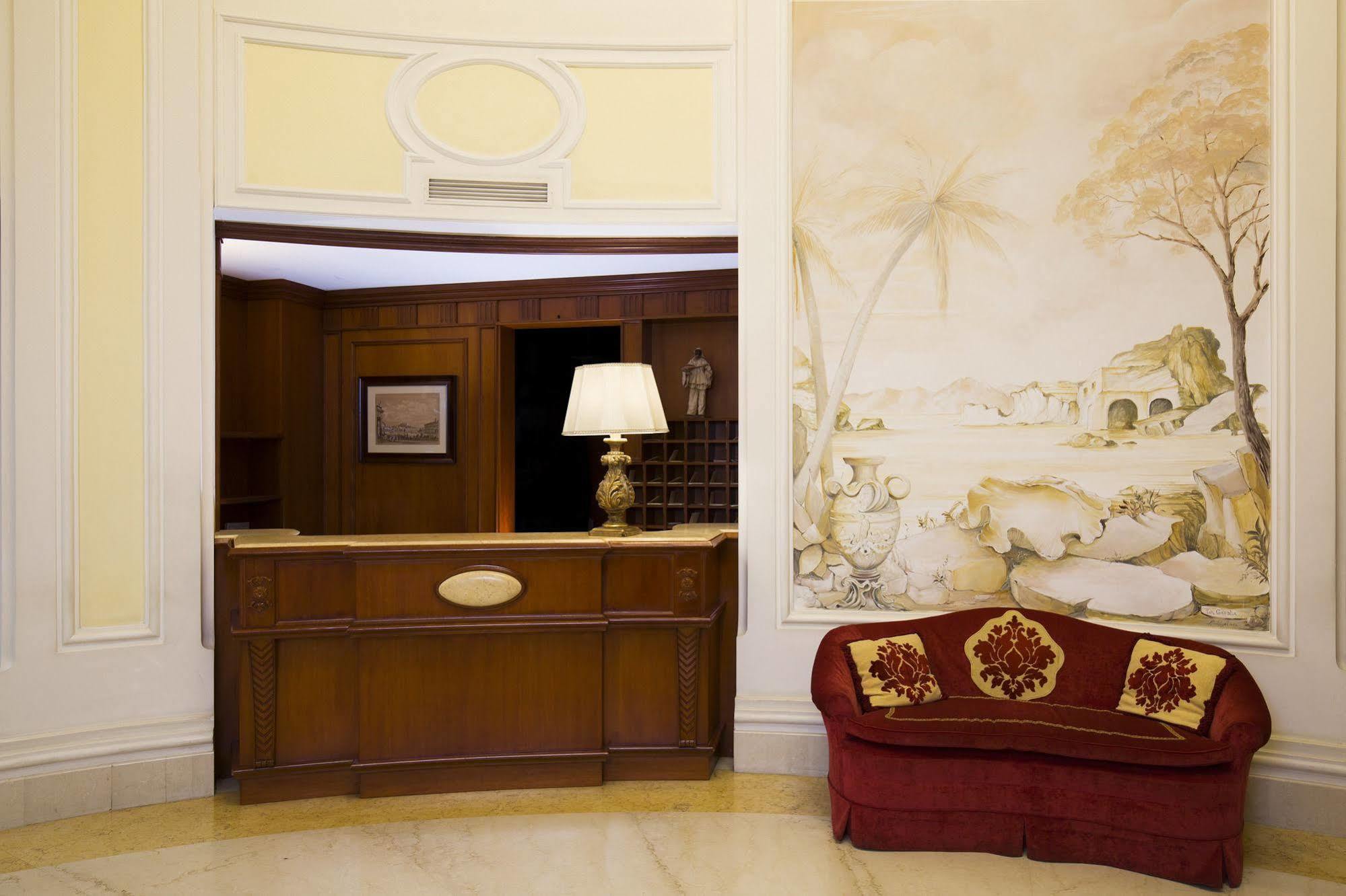Palazzo Alabardieri 4*