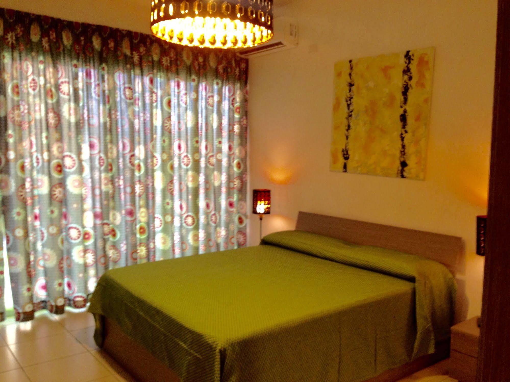 Bed & Breakfast Marina Resart Rooms & Suite *