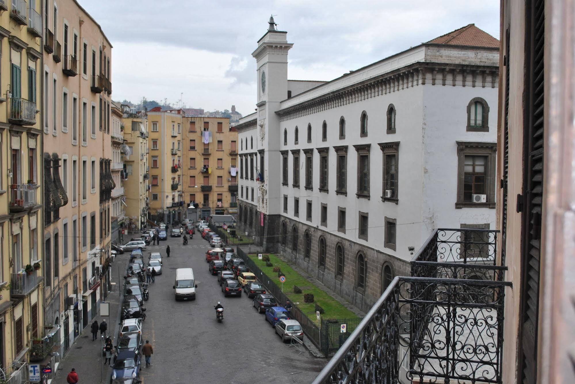 A Castel Capuano 3*