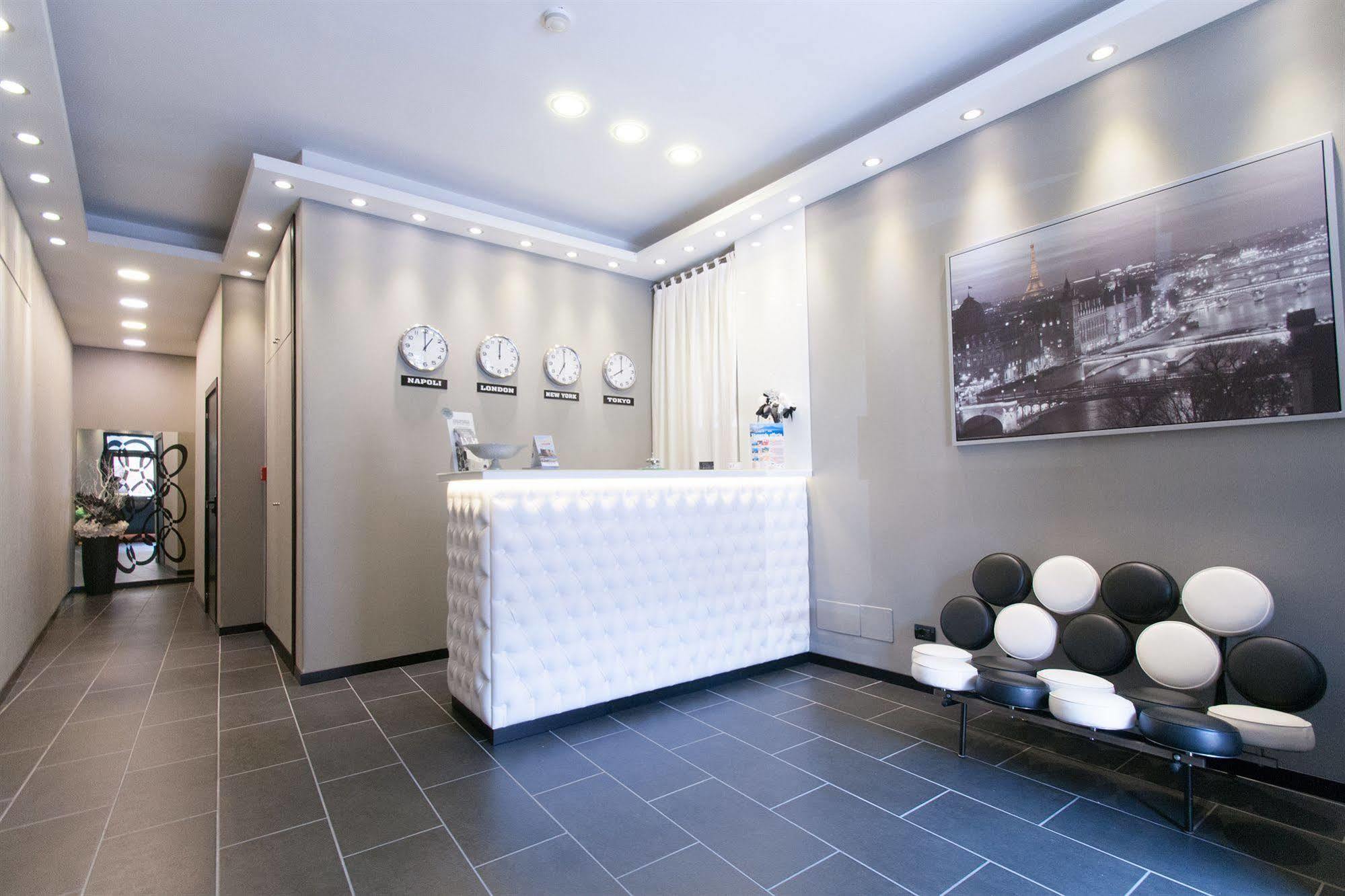 Fly Boutique Hotel 3*