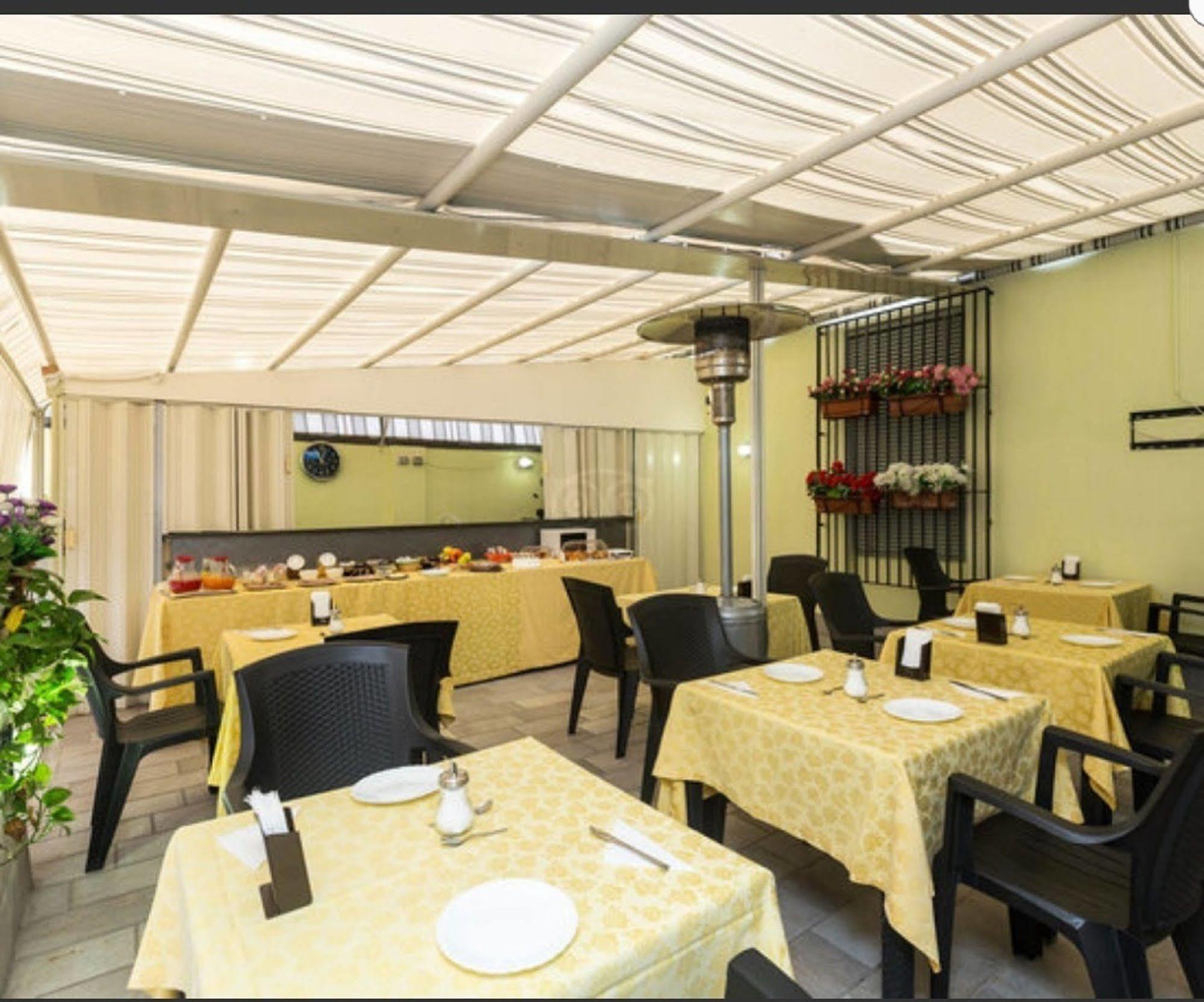 Napoli Suite Bed & Breakfast 3*