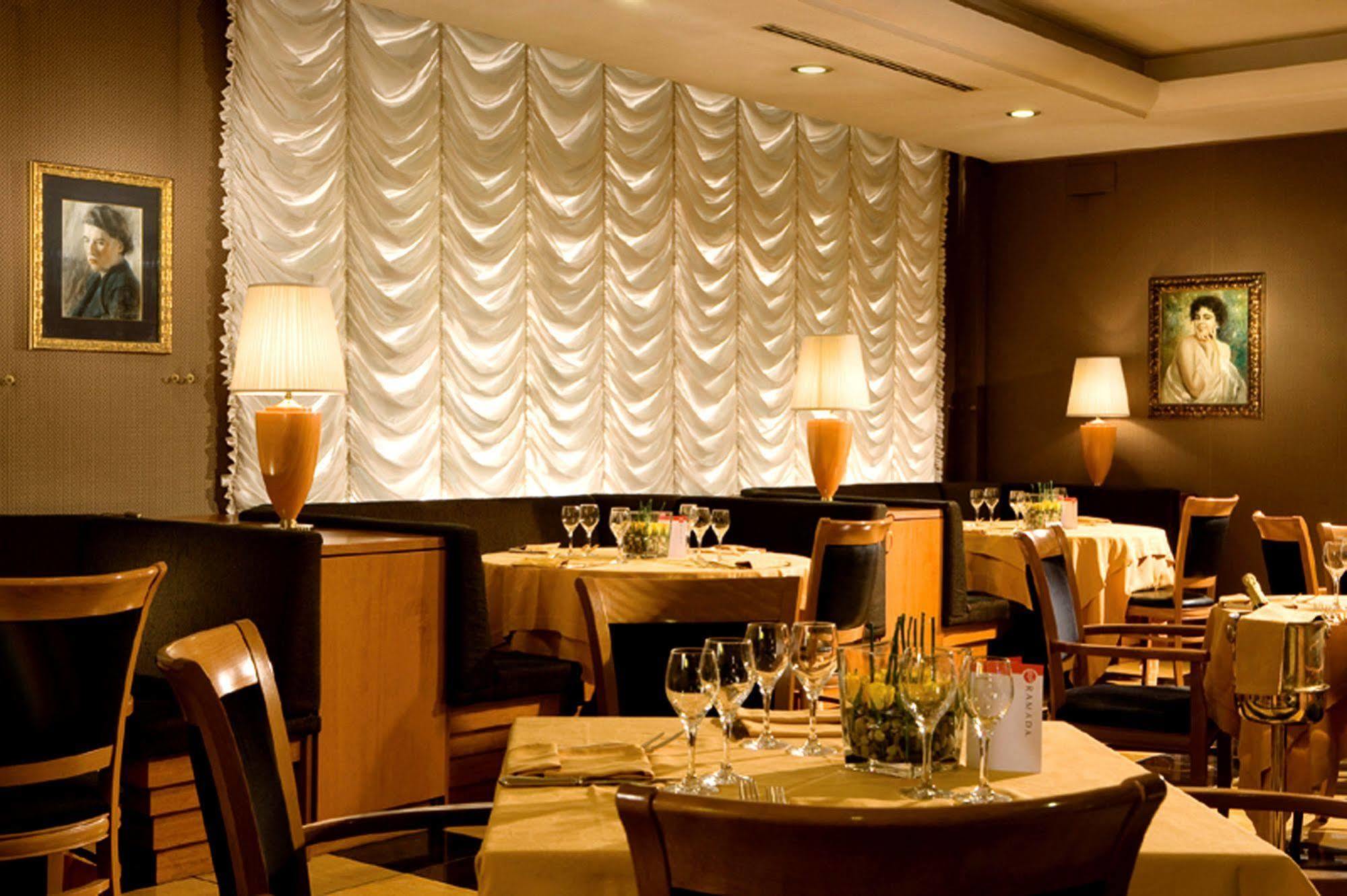 Ramada By Wyndham Naples