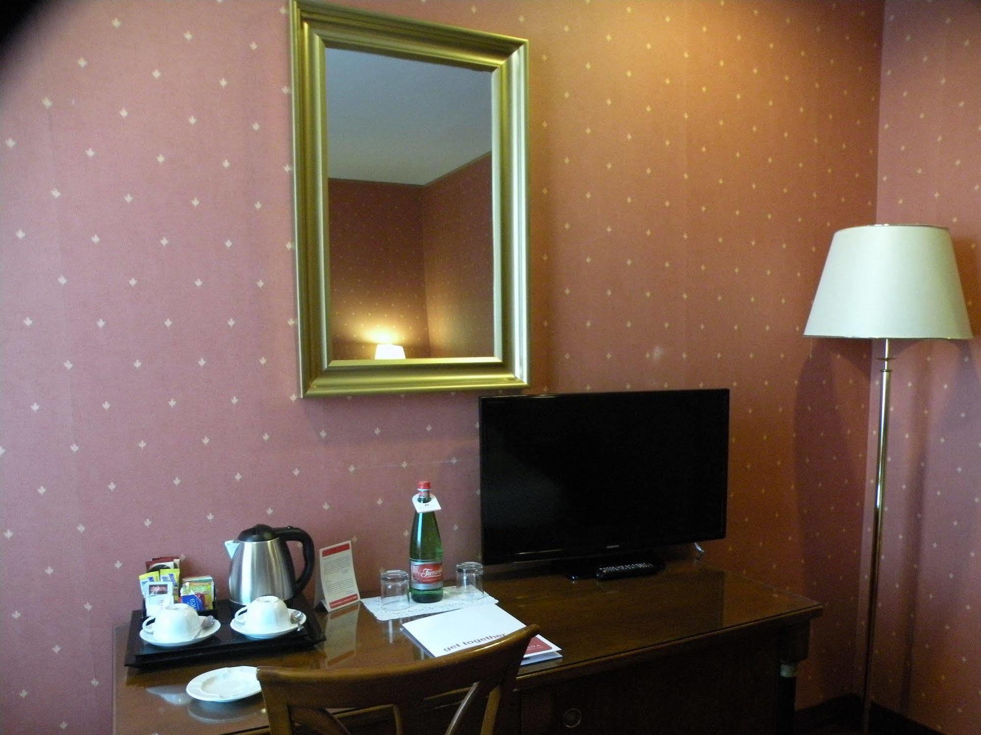 Ramada By Wyndham Hotel 4*