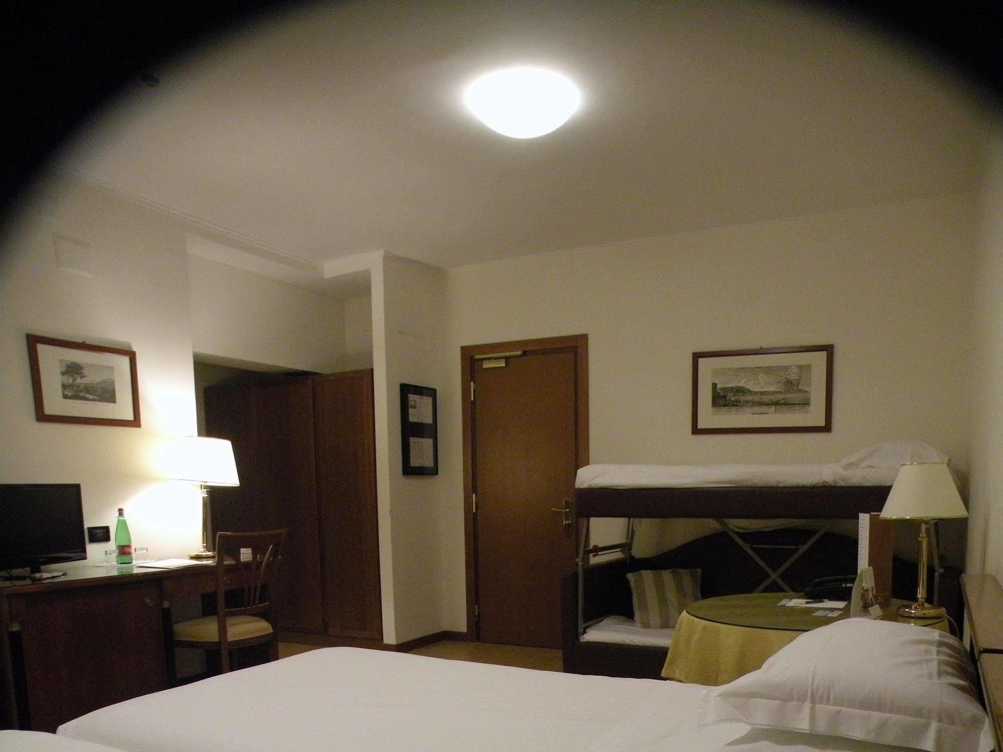 Ramada By Wyndham Hotel 4*