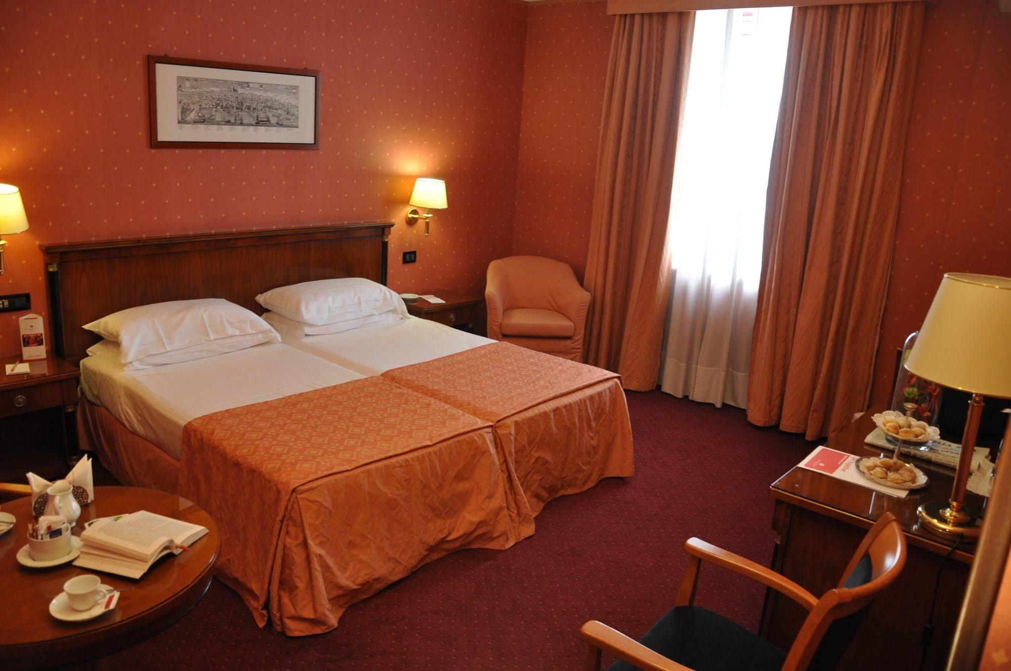 Ramada By Wyndham Hotel 4*