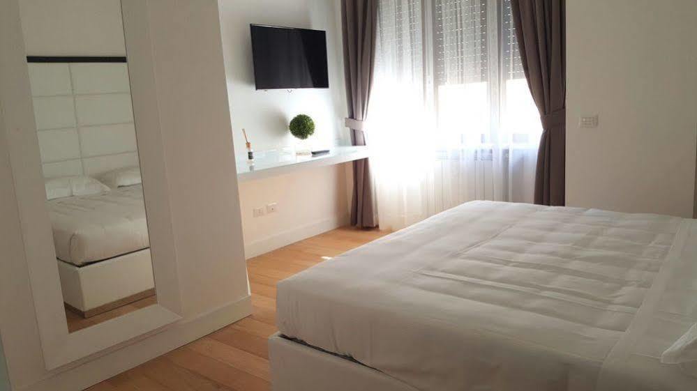 Lhp Parco Margherita 3* Naples