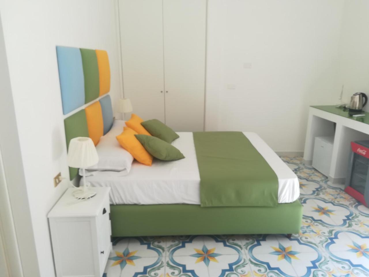 Bed & Breakfast Suitenapolisantalucia Naples
